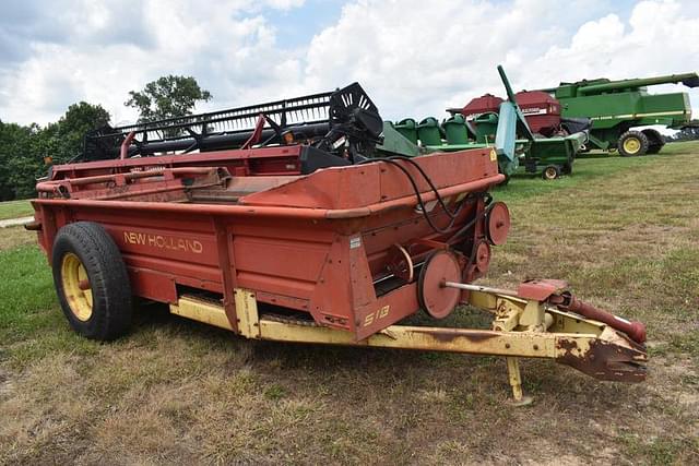 Image of New Holland 518 equipment image 2