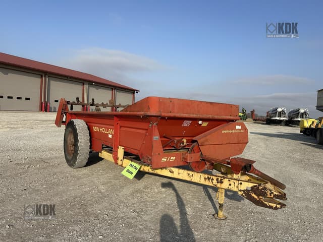 Image of New Holland 519 equipment image 1