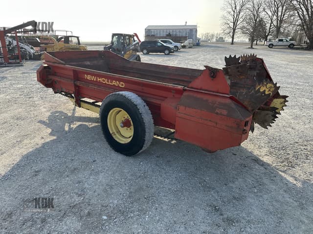 Image of New Holland 519 equipment image 3