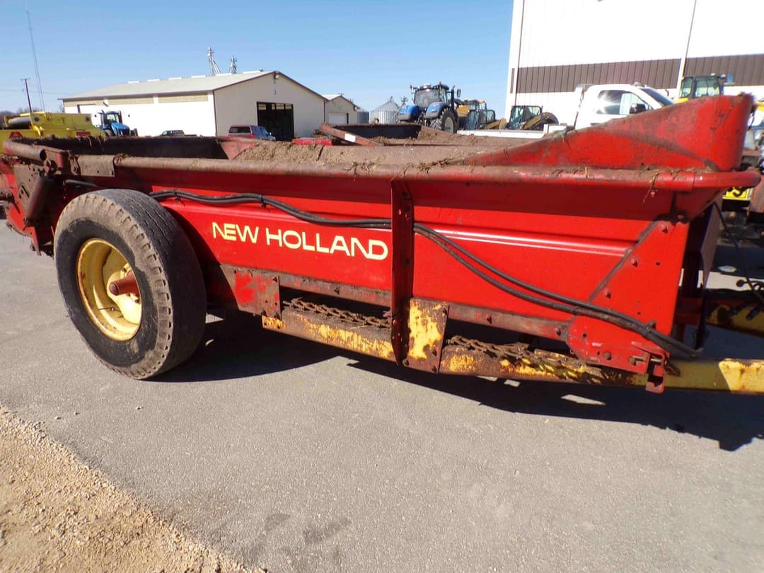 Image of New Holland 519 Primary image