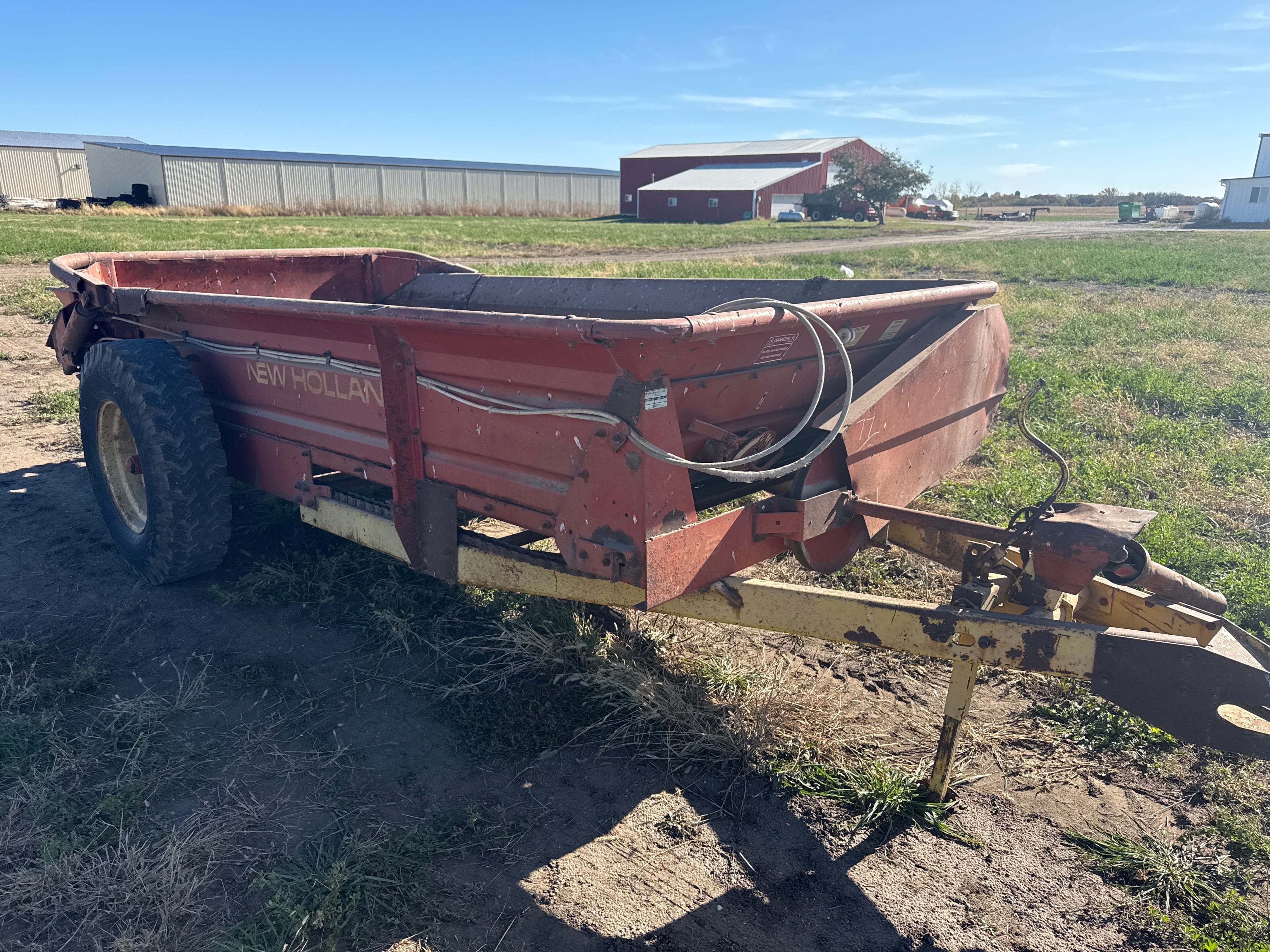 Main image New Holland 519