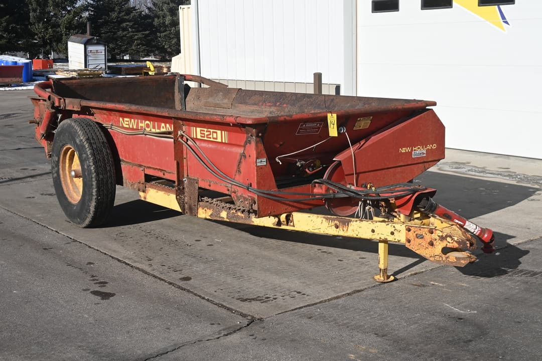 Image of New Holland 520 Primary image