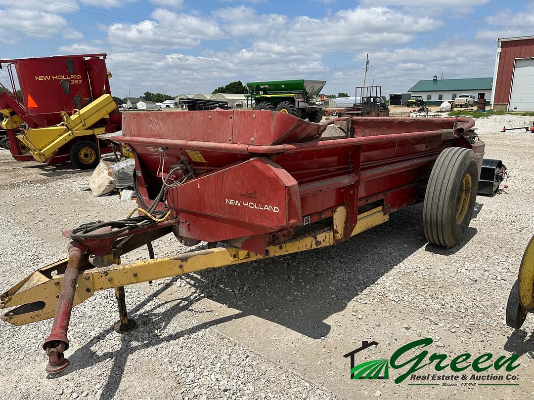 Image of New Holland 520 Primary image