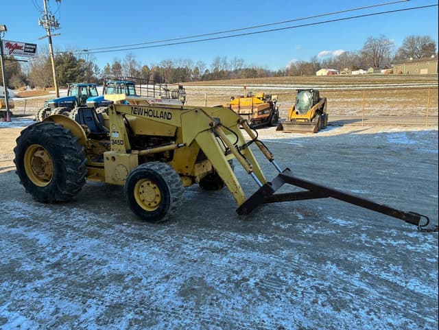 Image of New Holland 545D equipment image 4
