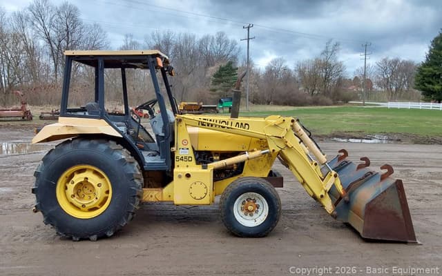 Image of New Holland 545D equipment image 4