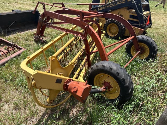 Image of New Holland 55 equipment image 2