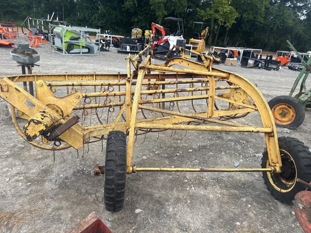 Image of New Holland 55 equipment image 4