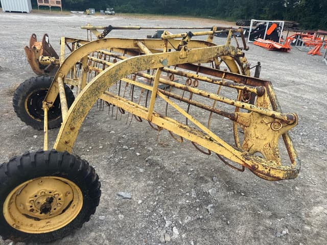 Image of New Holland 55 equipment image 3