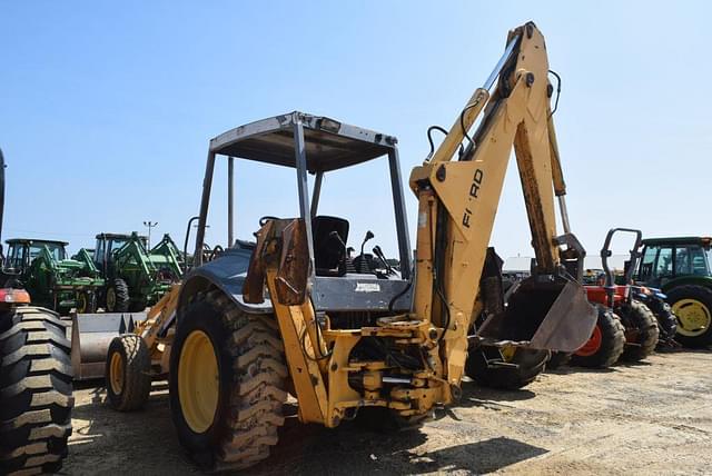 Image of New Holland 555E equipment image 1