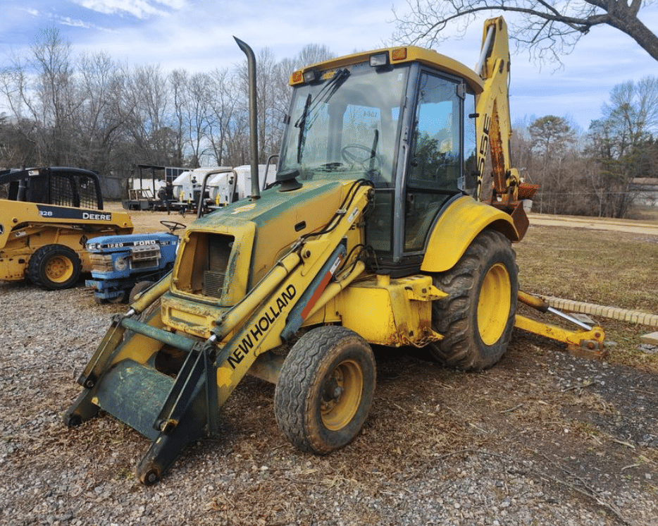 New Holland 555E Equipment Image0
