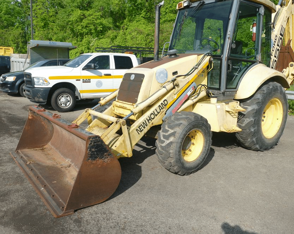 Image of New Holland 555E Primary image