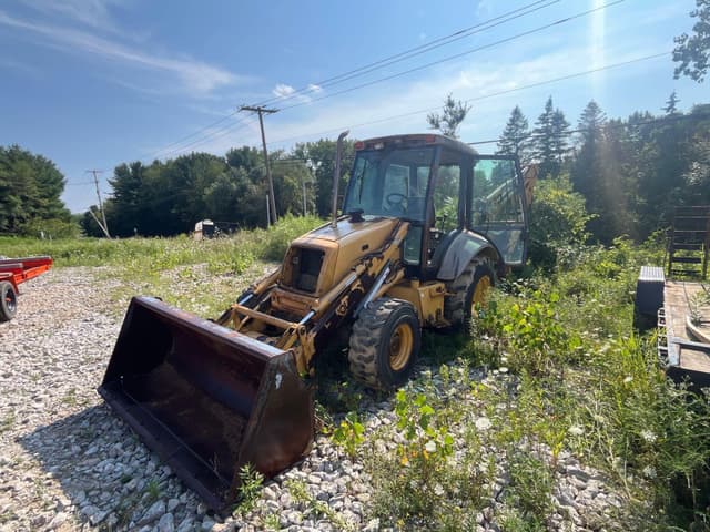 Image of New Holland 555E equipment image 2
