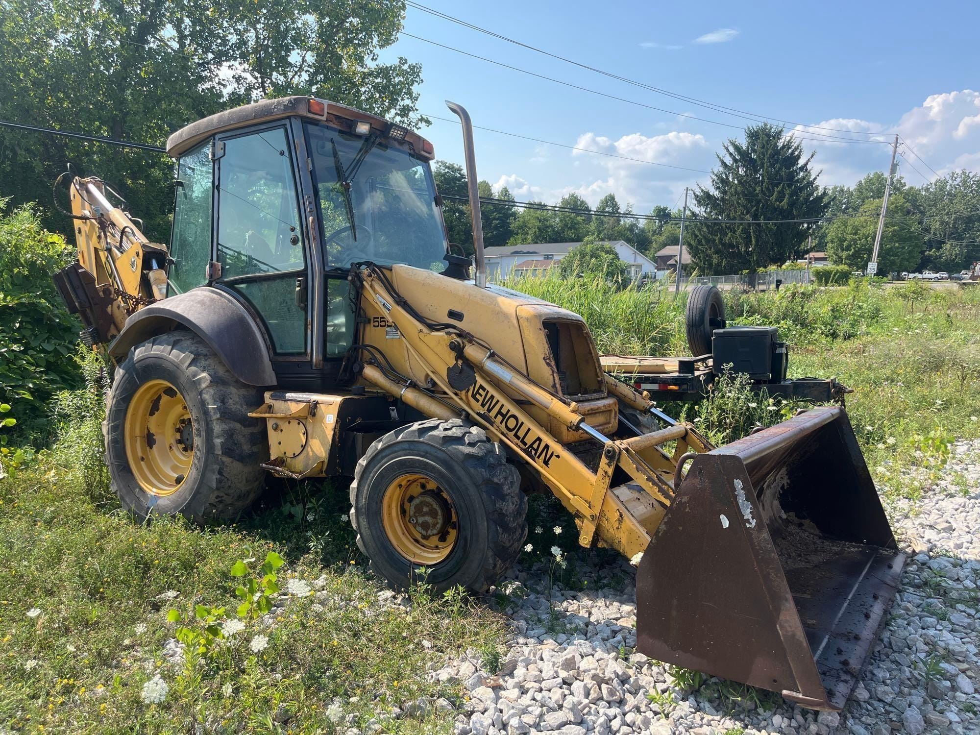 New Holland 555E Equipment Image0