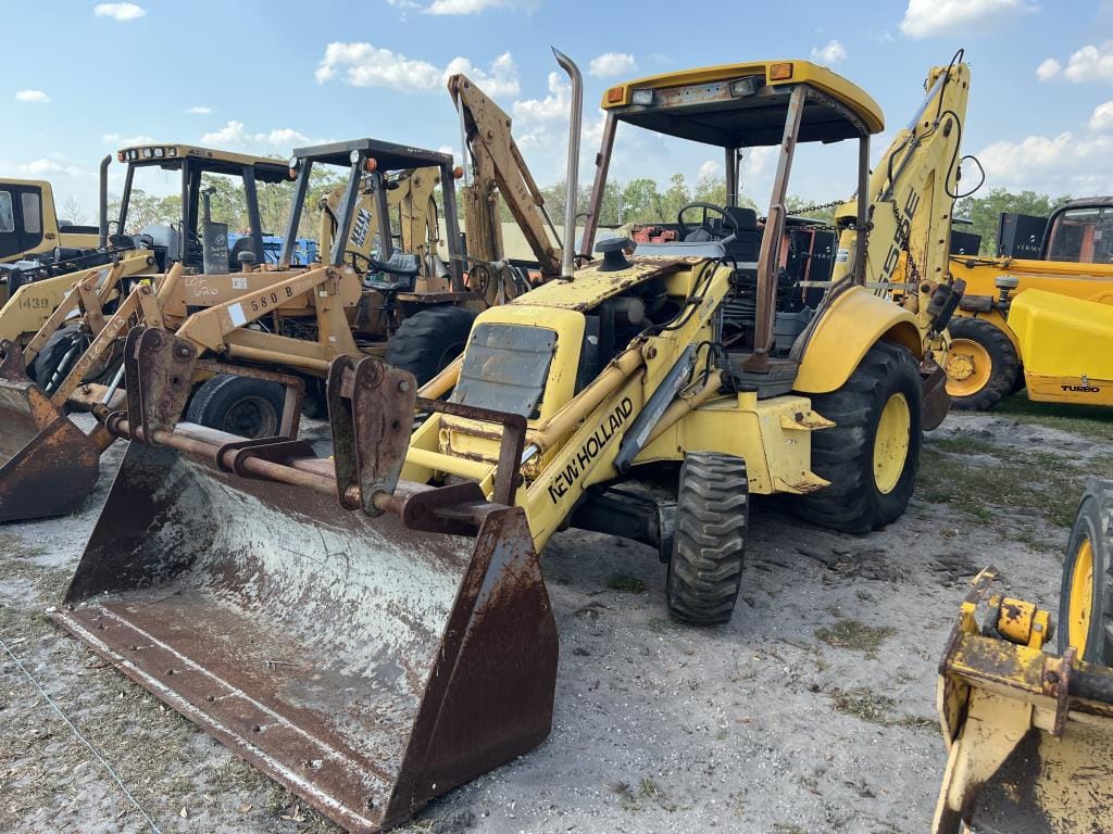 Main image New Holland 555E