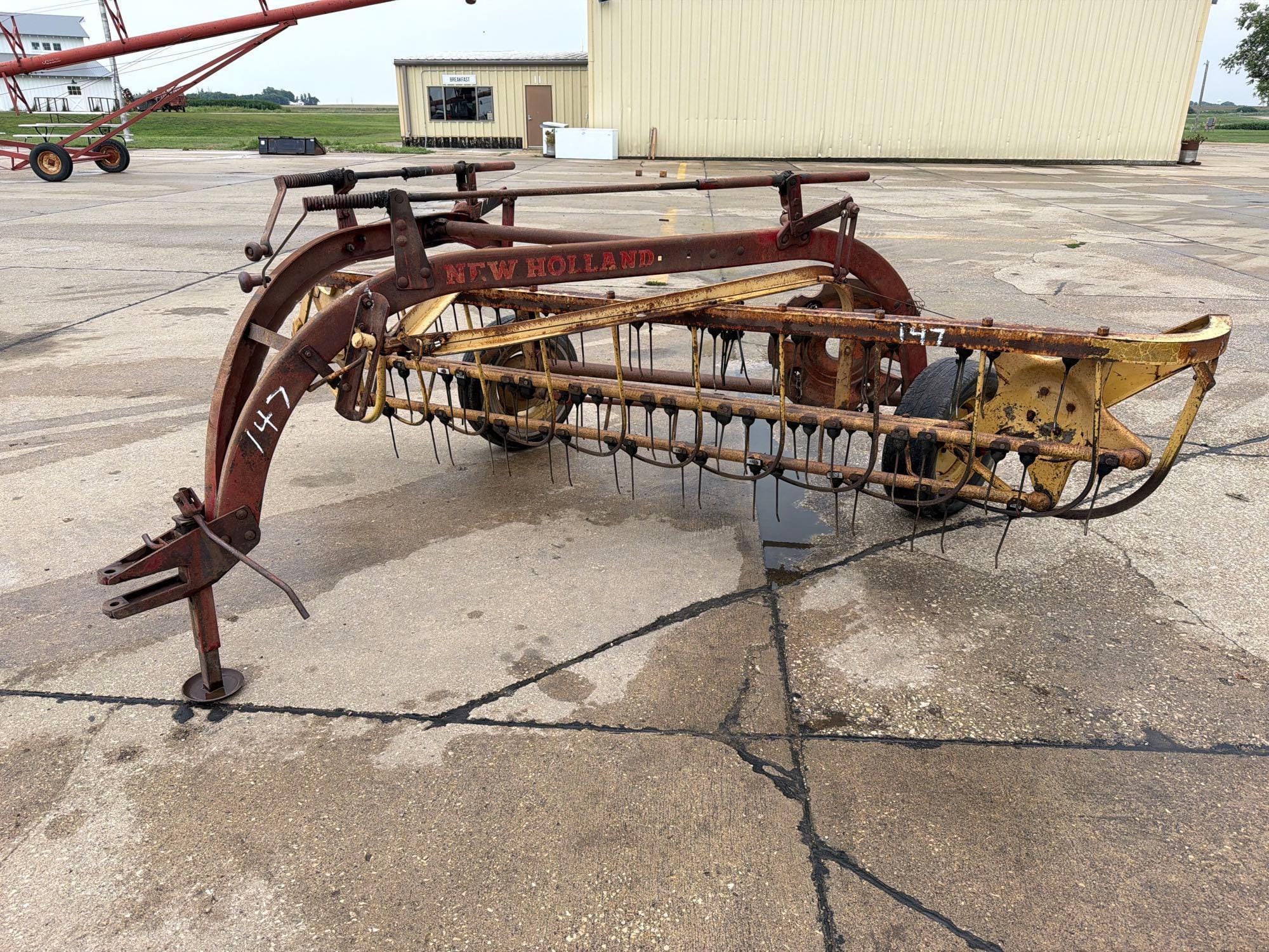New Holland 56 Equipment Image0