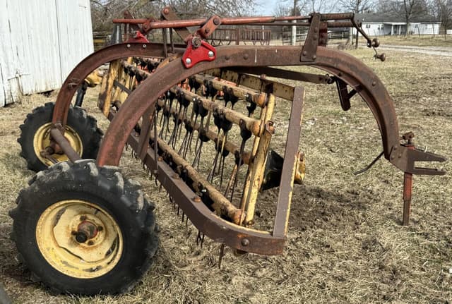 Image of New Holland 56 equipment image 4