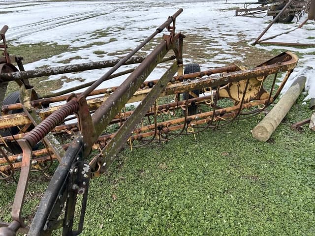 Image of New Holland 56 equipment image 4