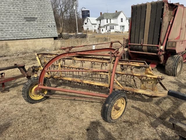 Image of New Holland 56 equipment image 4