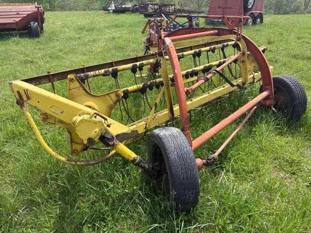 Image of New Holland 56 equipment image 2