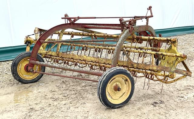 Image of New Holland 56 equipment image 4