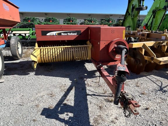 Main image New Holland 565