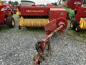 New Holland 565 Image
