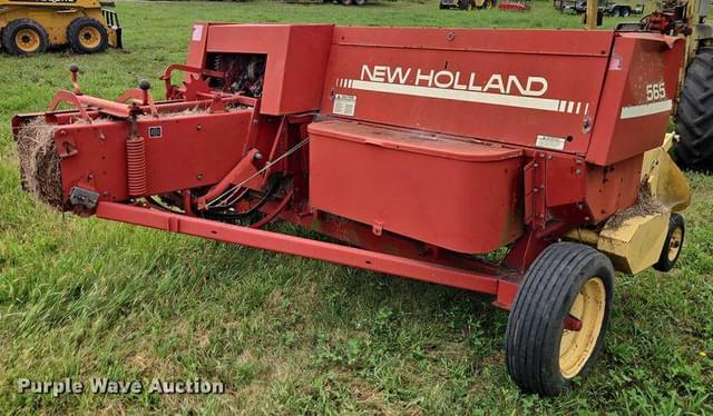 Image of New Holland 565 equipment image 4