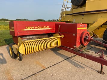 Main image New Holland 565