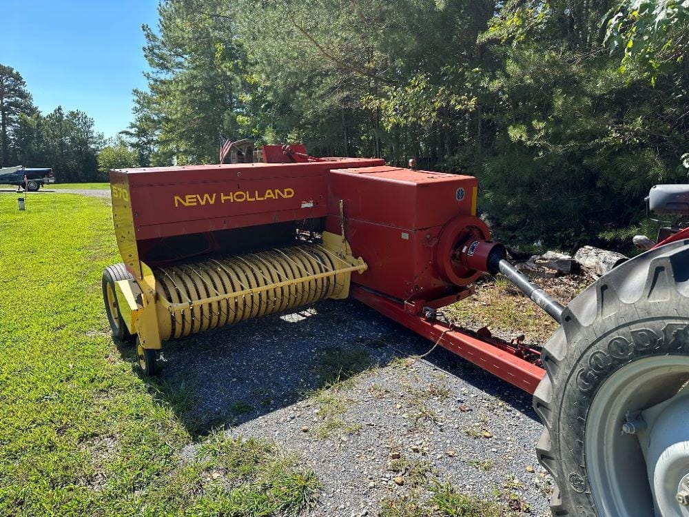 Main image New Holland 570