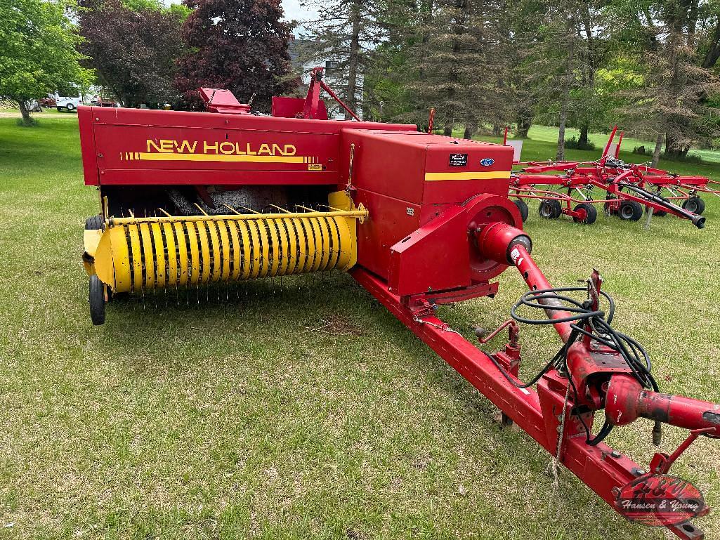 Image of New Holland 570 Primary image