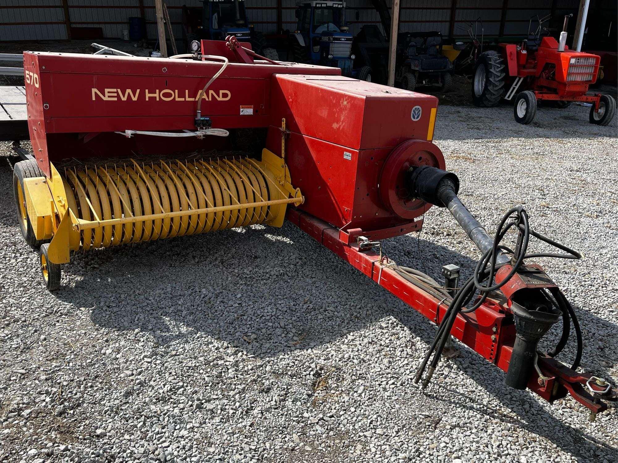 Main image New Holland 570