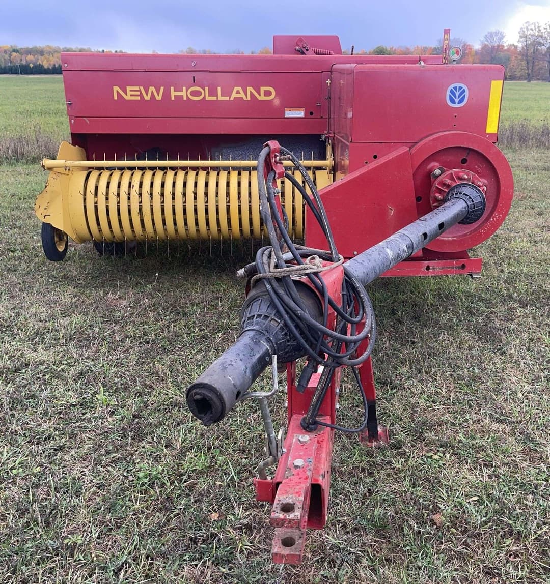 Image of New Holland 570 Primary image