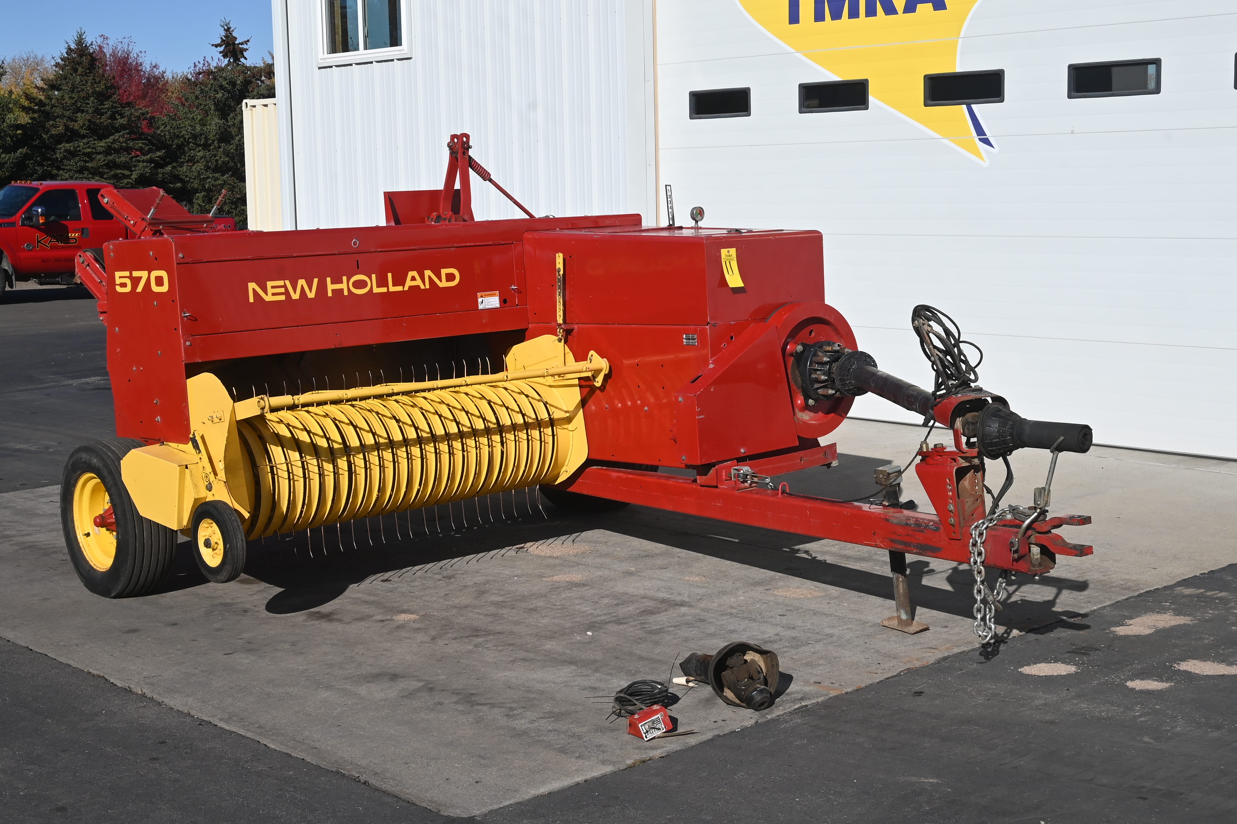 Main image New Holland 570