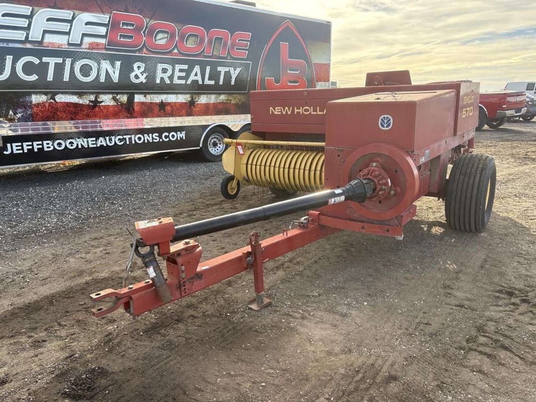 Image of New Holland 570 Primary image