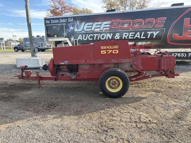 Image of New Holland 570 equipment image 1