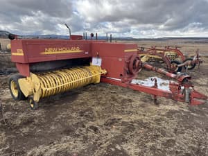 New Holland 575 Image