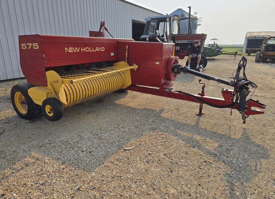 Image of New Holland 575 Primary image