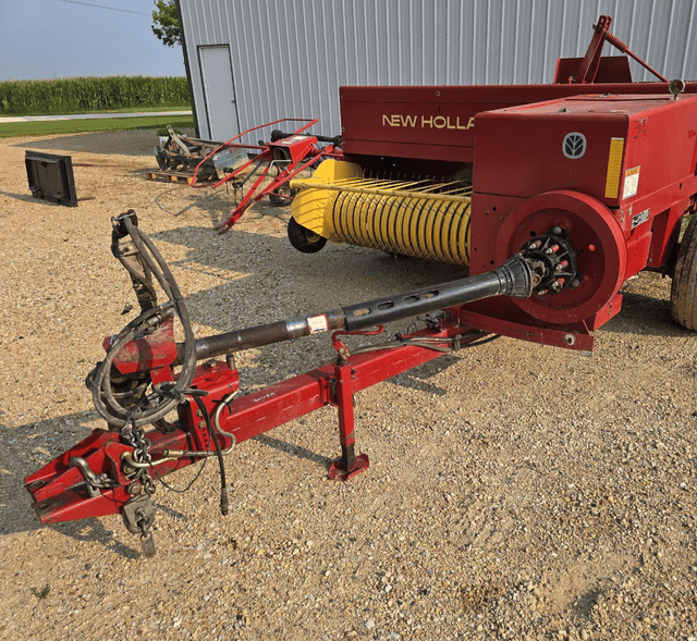 Image of New Holland 575 equipment image 3