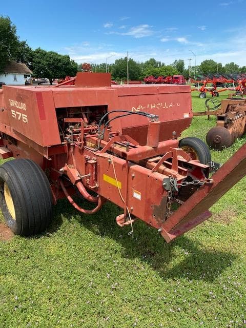 Image of New Holland 575 equipment image 1