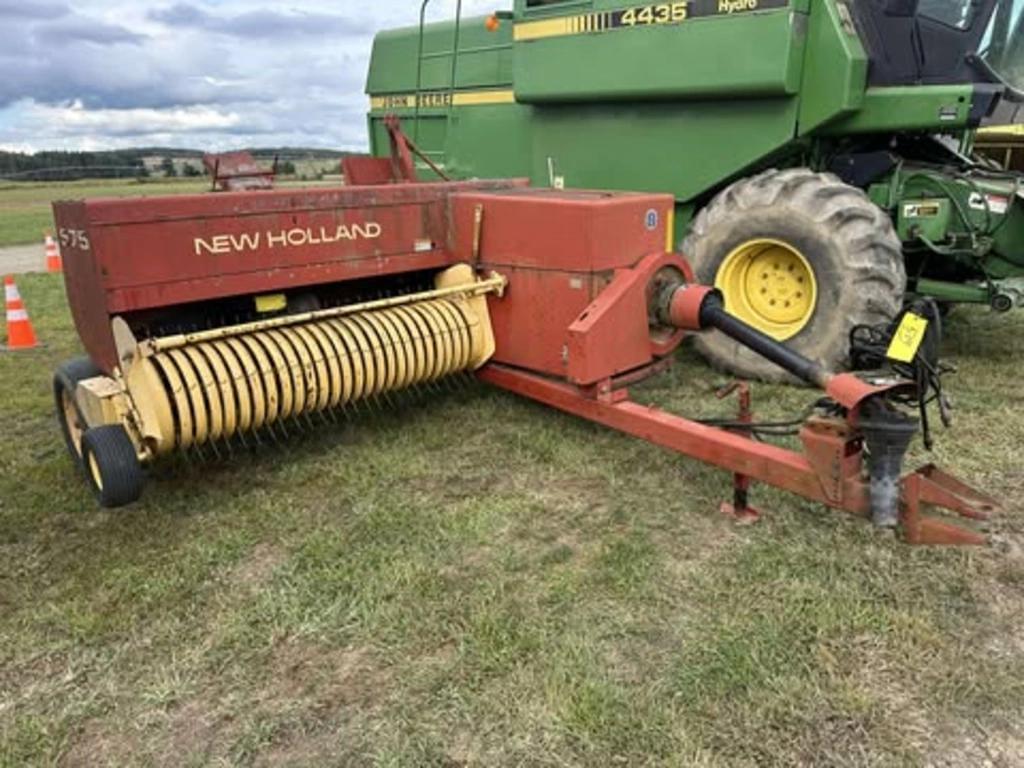 Image of New Holland 575 Primary image