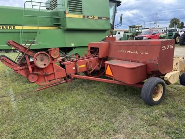 Image of New Holland 575 equipment image 1