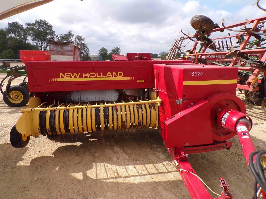 Image of New Holland 575 Image 1