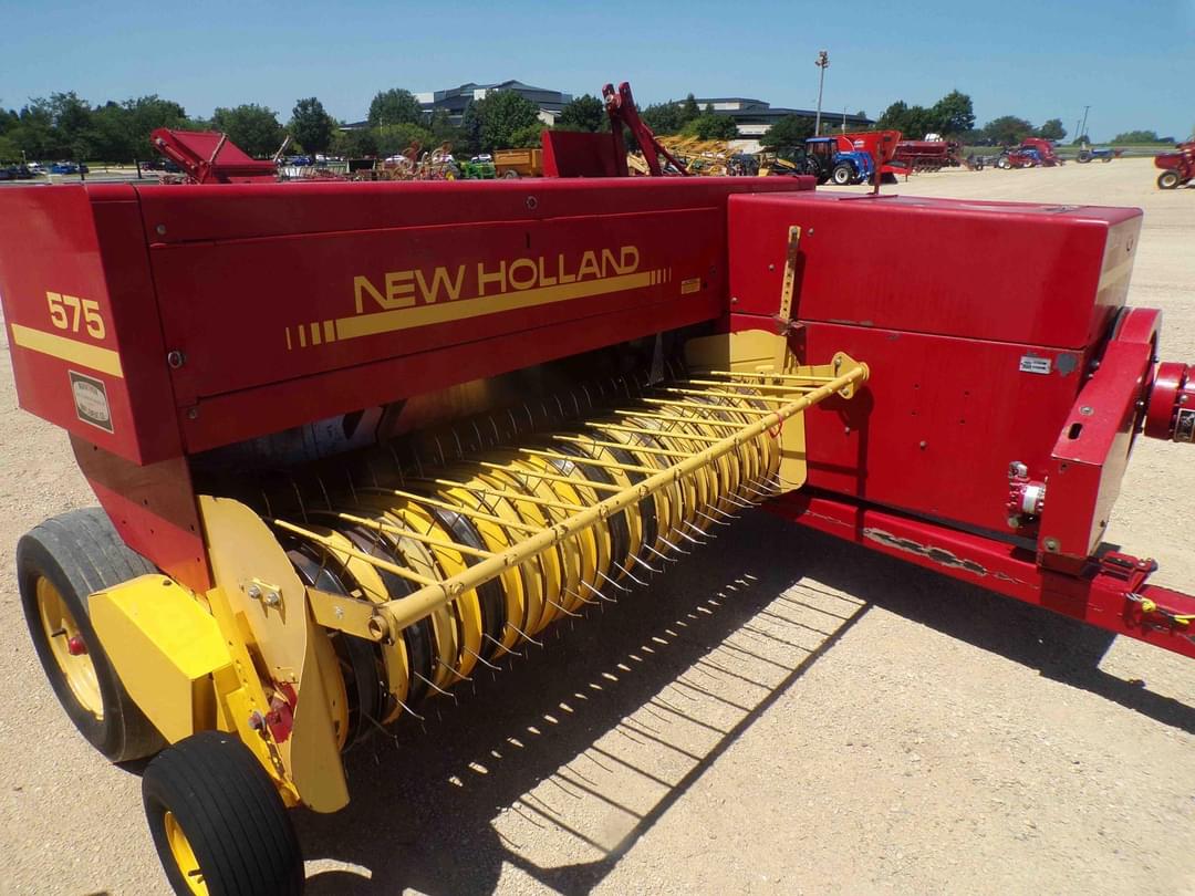 Image of New Holland 575 Primary image