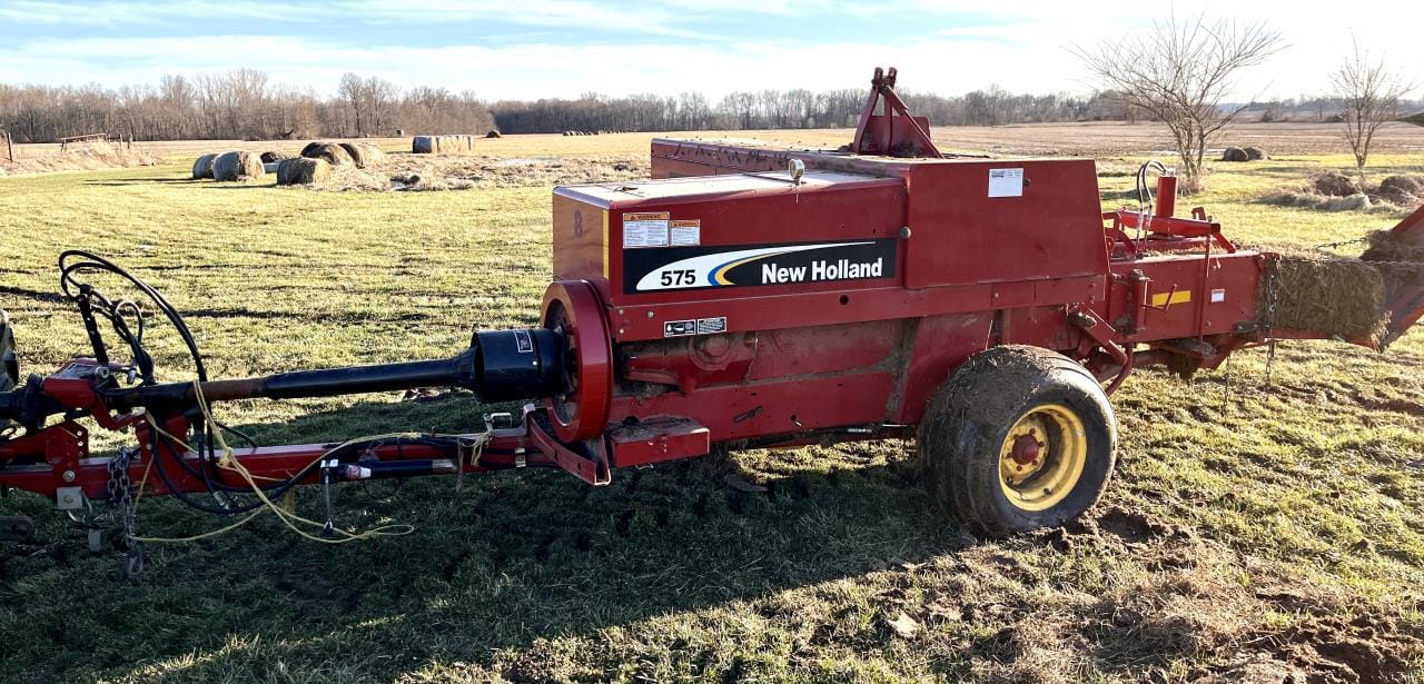 Main image New Holland 575