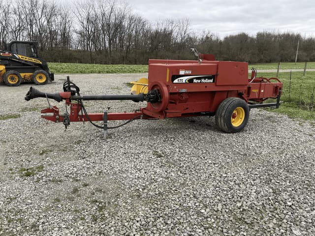 Image of New Holland 575 equipment image 3