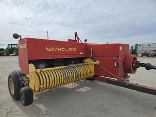 New Holland 580 Equipment Image0