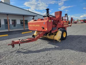 New Holland 585 Image