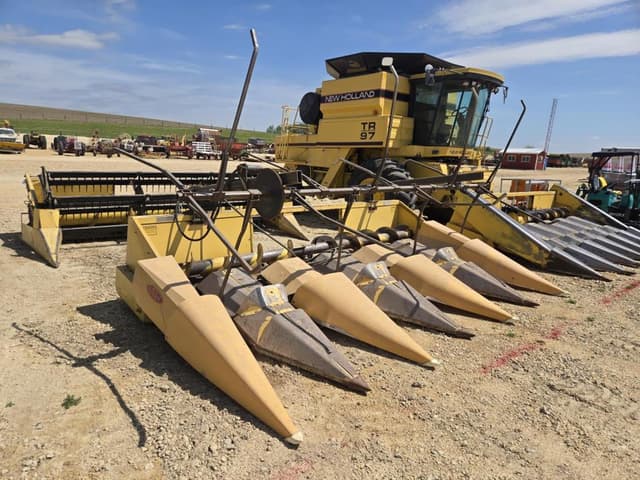 Image of New Holland 974N6 equipment image 2