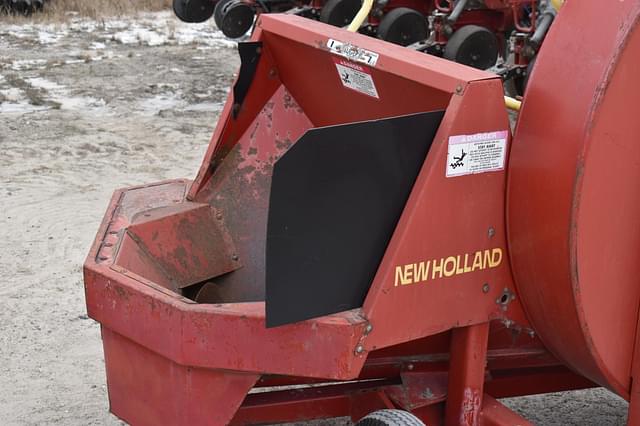 Image of New Holland 60 equipment image 2