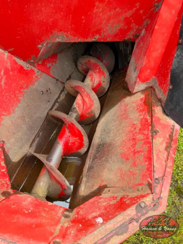 Image of New Holland 60 equipment image 3